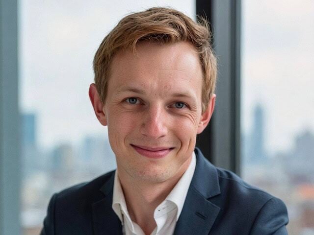 The AI Concierge: How Biopharma Is Rebuilding HCP Service